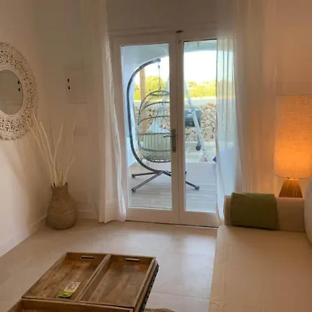 Apartamento Nº 4 Cala Mitjana * 칼라 블랑카